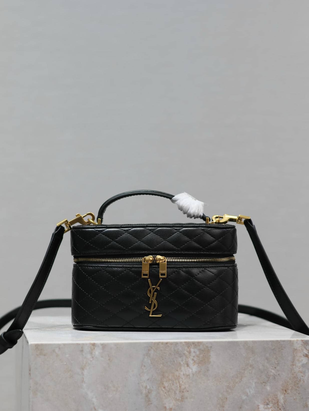 1 Makeup Bag-20